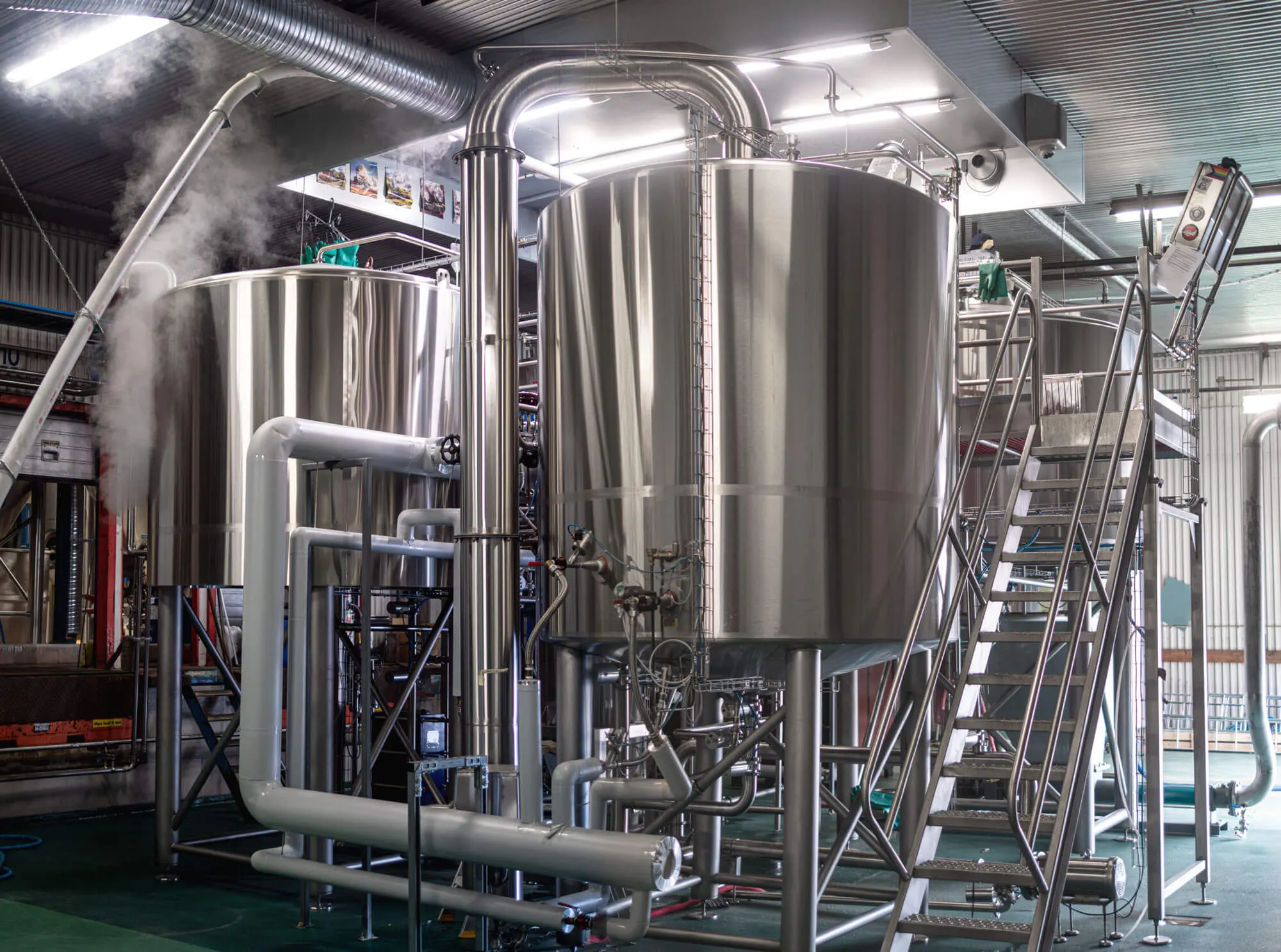 Food storage tanks, process tanks and process technology DME